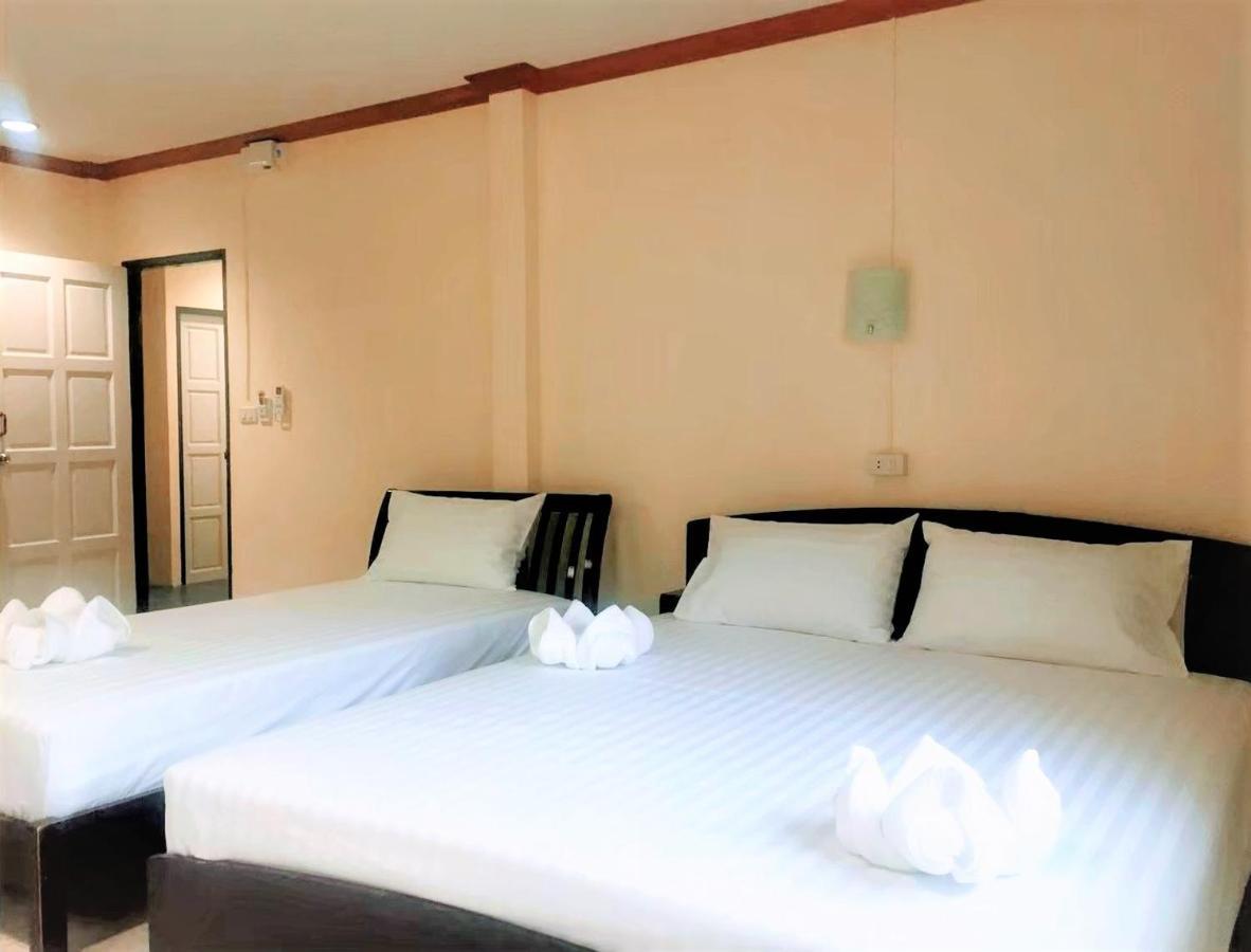 Отель Golden Bee Phiphi Экстерьер фото