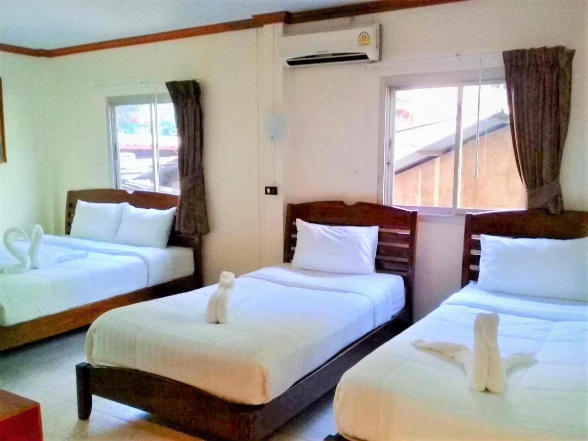 Отель Golden Bee Phiphi Экстерьер фото